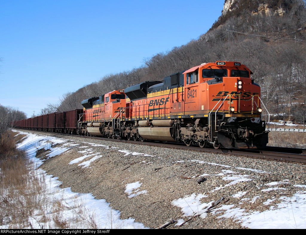 BNSF 8421